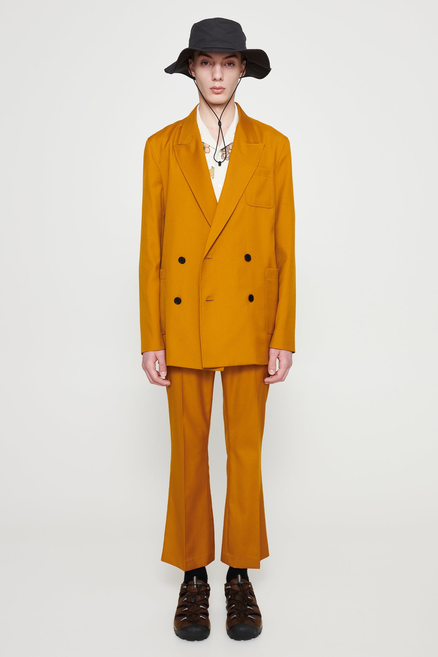 Unstructured double-breasted blazer mustard